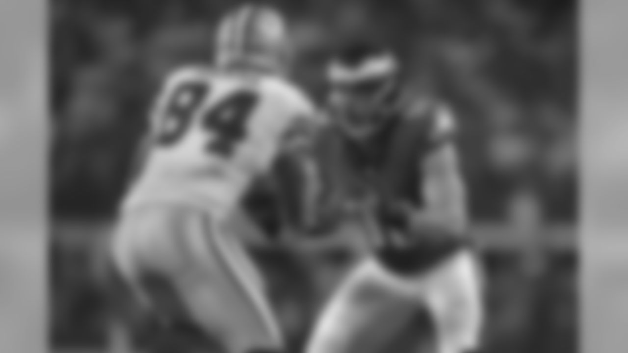 LB Connor Barwin