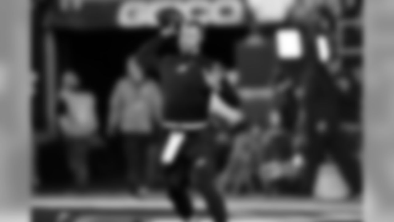 QB Carson Wentz