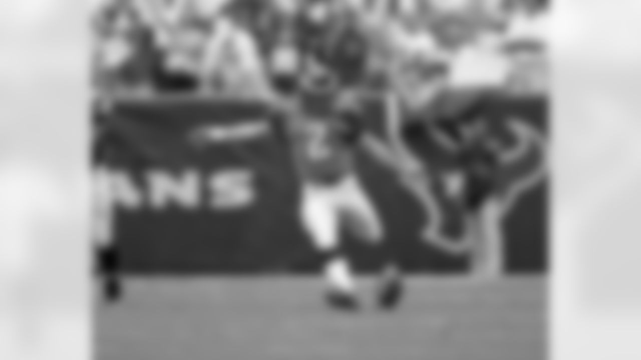 K David Akers opens the 2006 season
