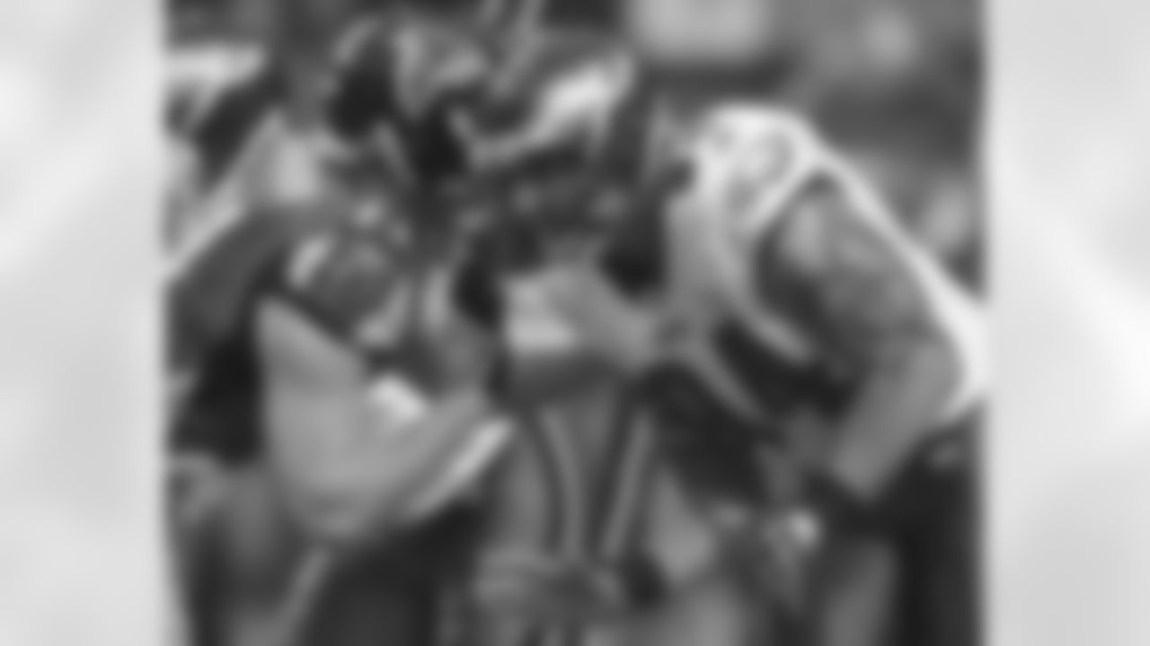 DE Jason Babin has QB Chris Redman in his sights