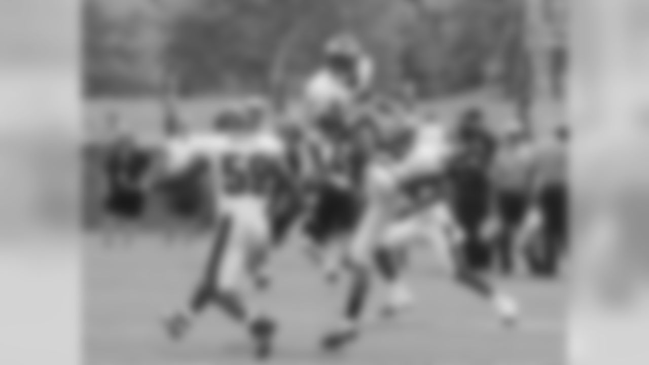 TE Clay Harbor can't reel in a difficult one-handed leaping catch attempt