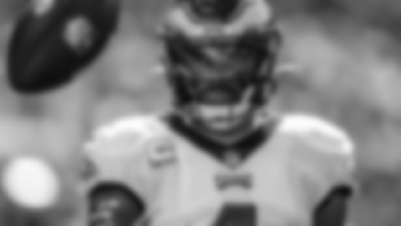 QB Jalen Hurts