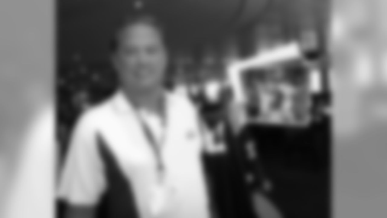 Fans had opportunities for autographs and photos with the players