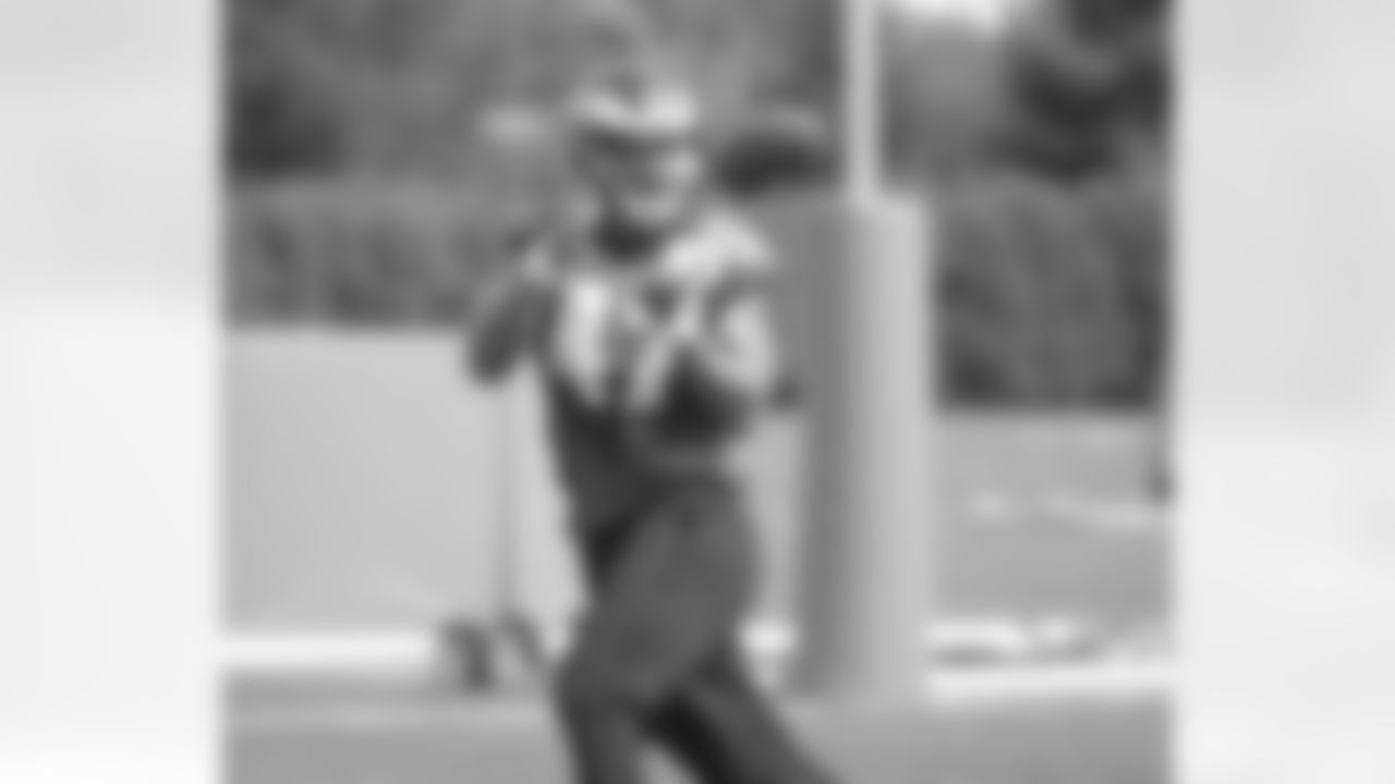 TE Trey Burton