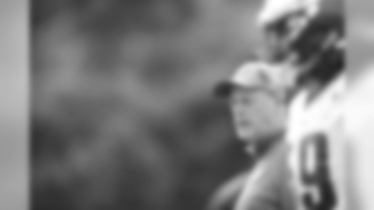 Linebackers coach Ken Flajole
