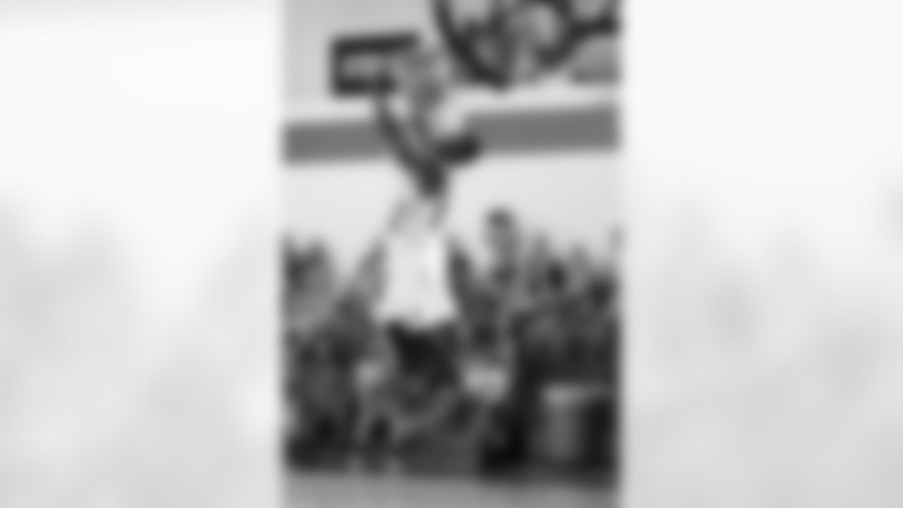 The Brandon Boykin dunk-a-thon begins