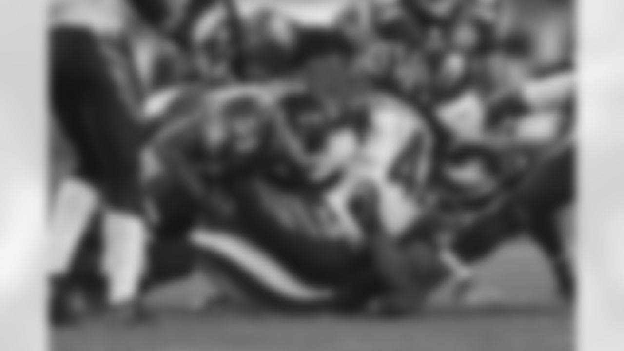 LB DeMeco Ryans