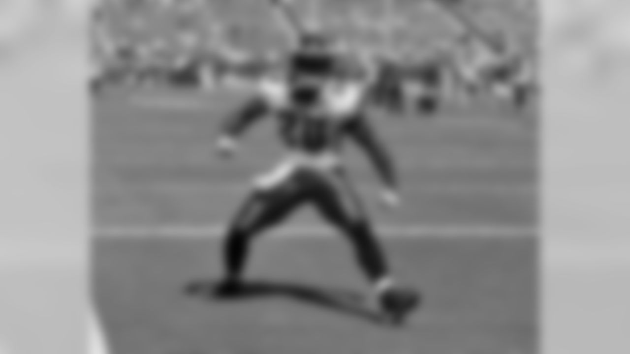 Charged up ... FS Brian Dawkins