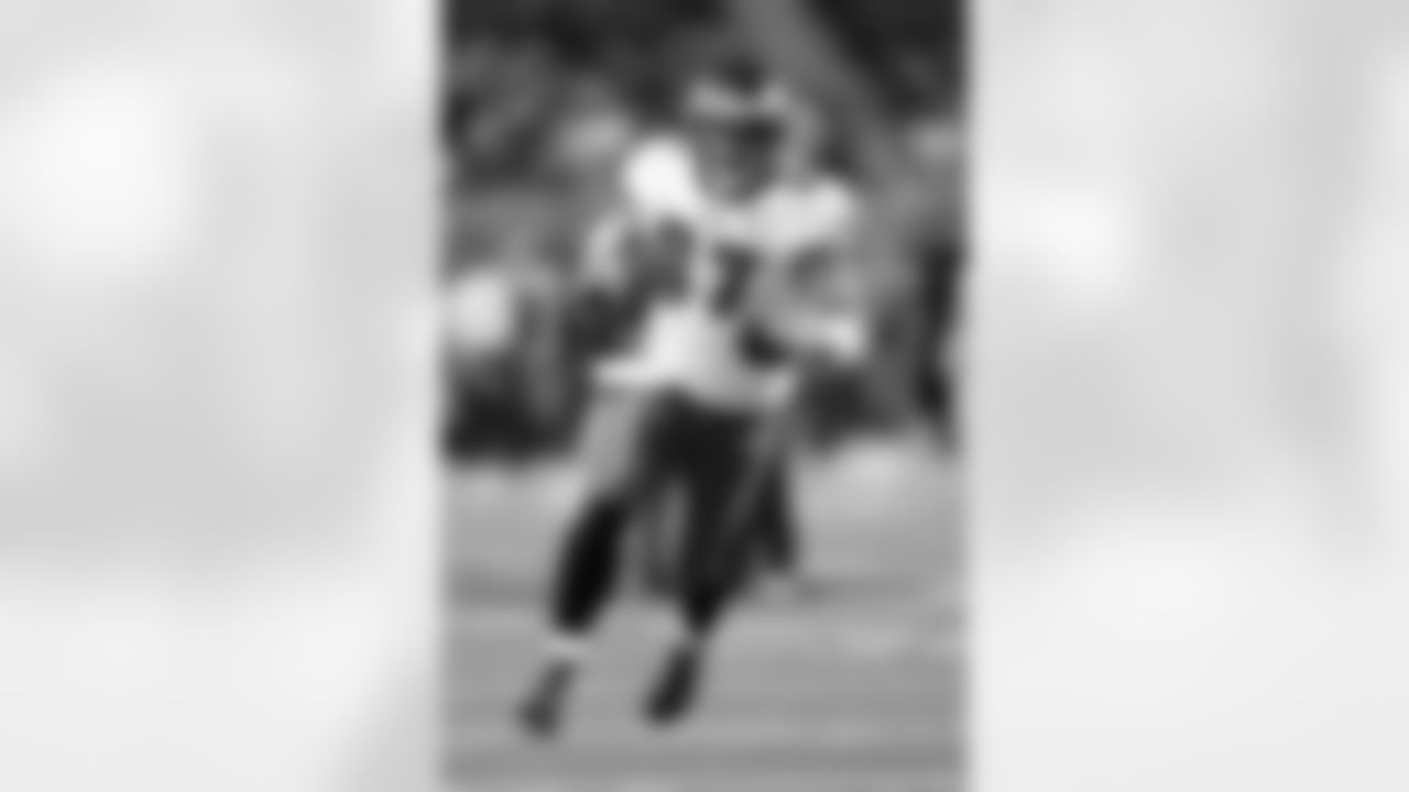 TE Brent Celek