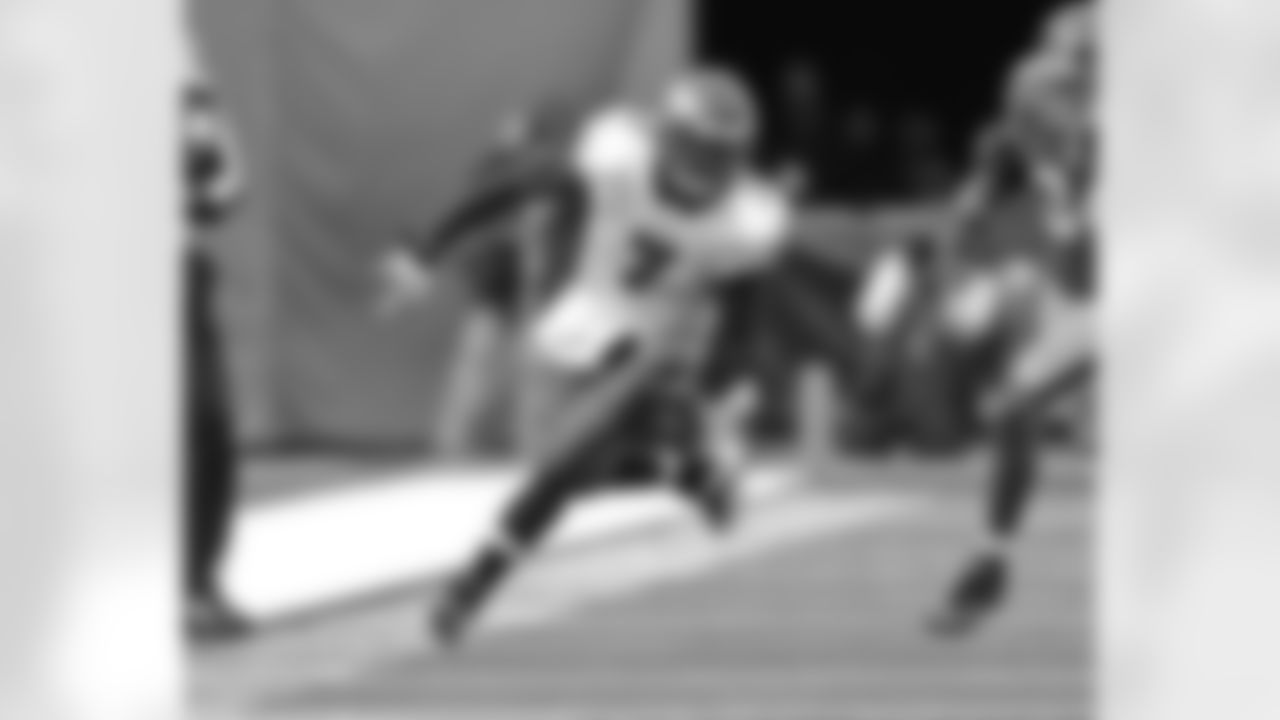 QB Michael Vick