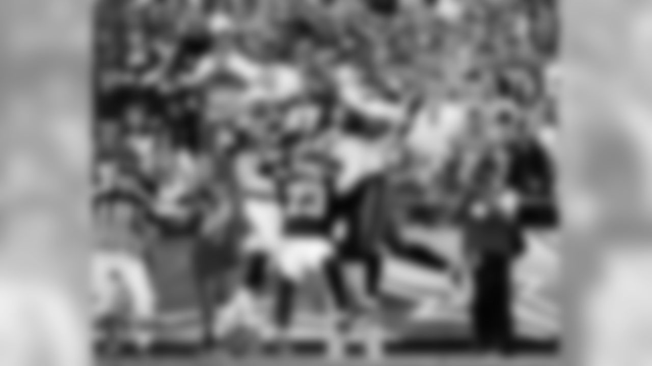 Great catch ... Jason Avant