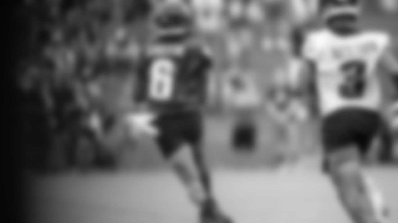 WR DeVonta Smith