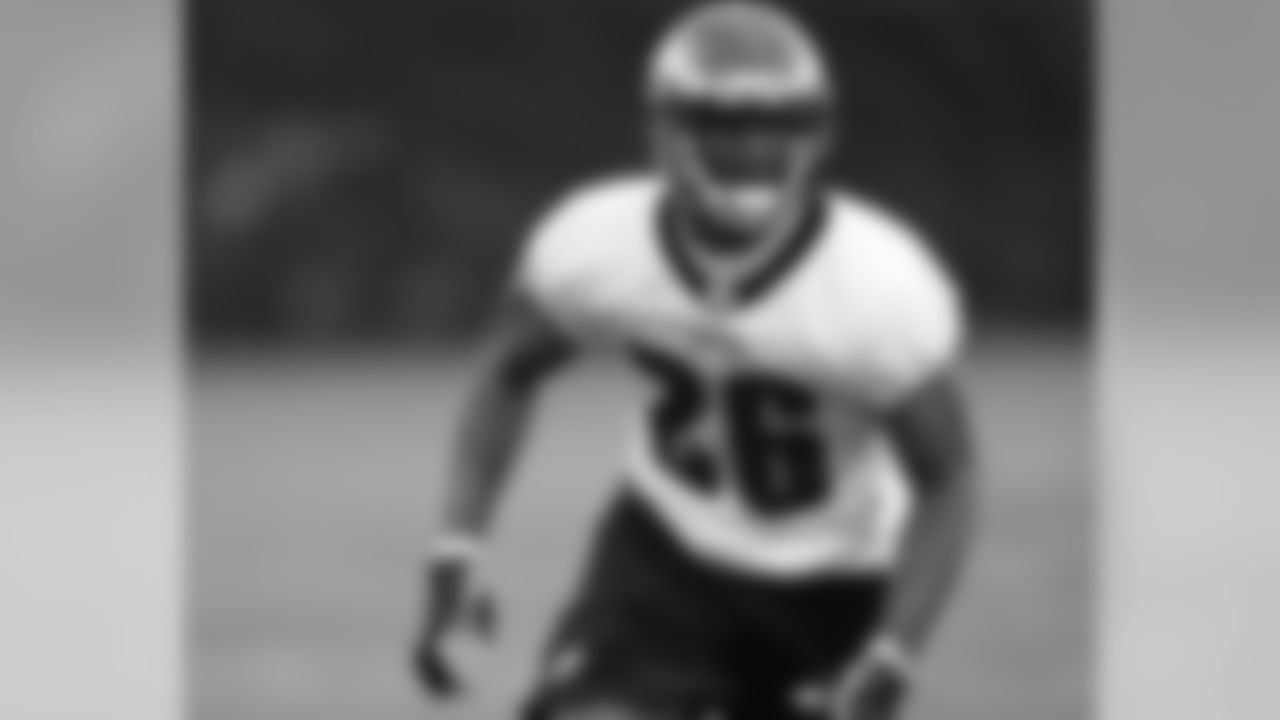 S Sean Jones reacts