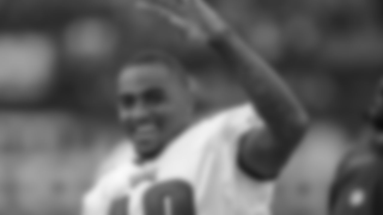 Eagles' WR DeSean Jackson all smiles after beating the Oakland Raiders.