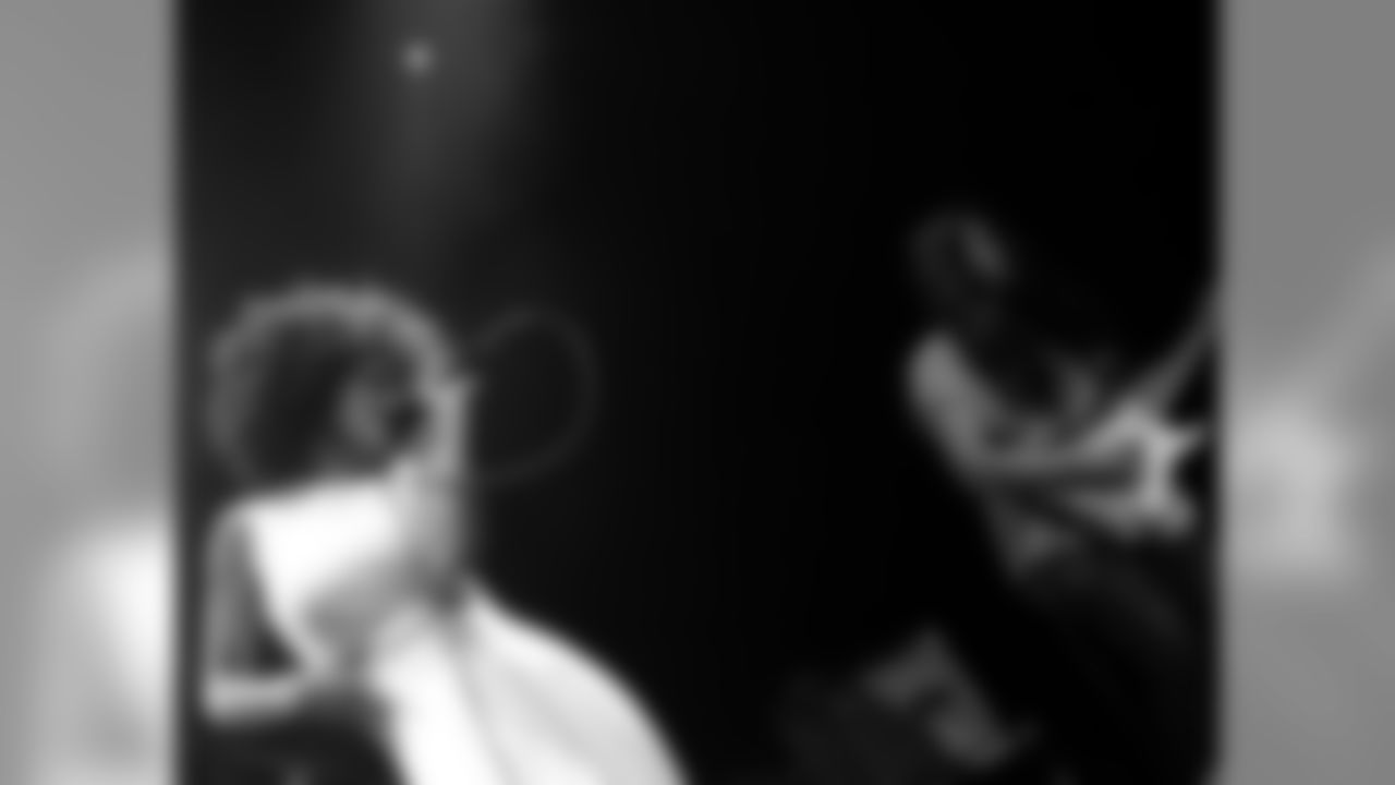 The Tontons on stage