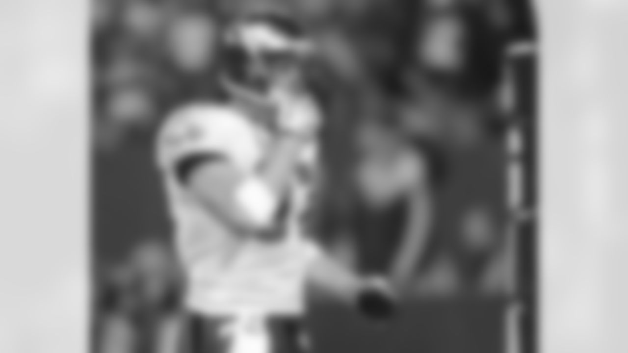 TE Brent Celek