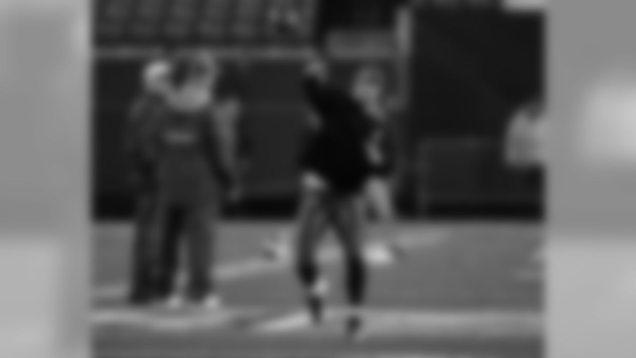 QB Kevin Kolb