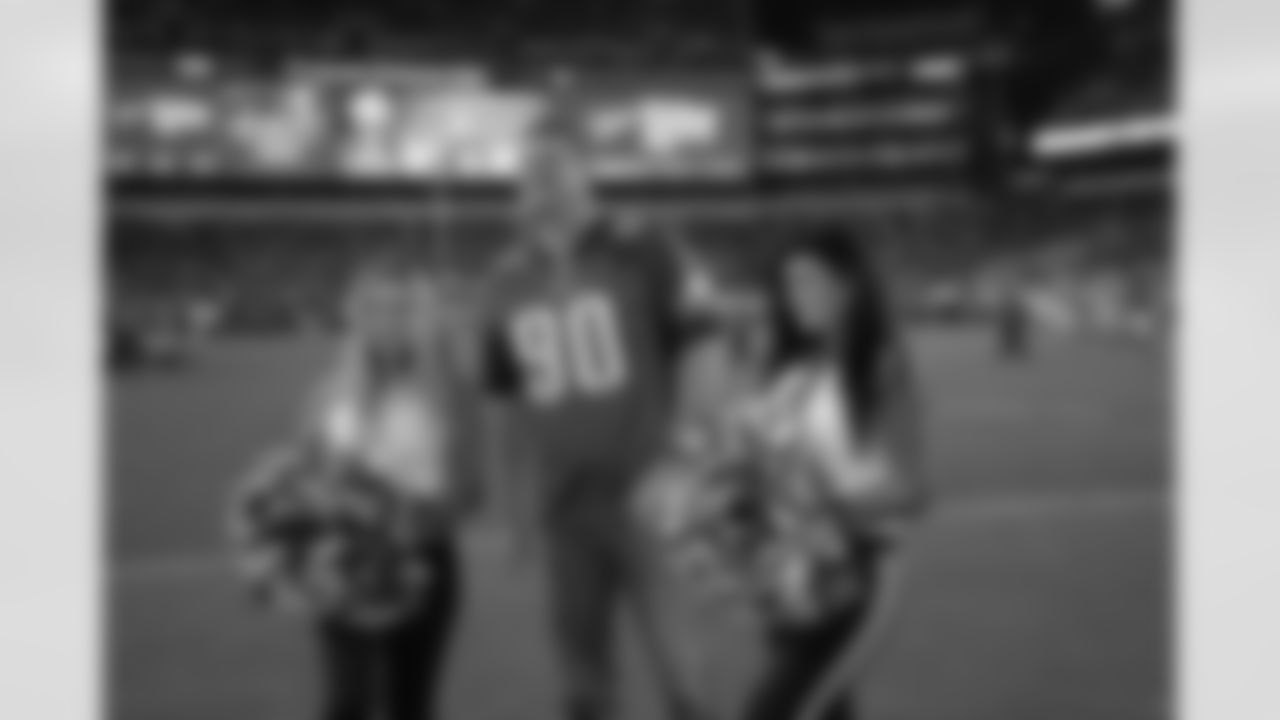 Michelle and Stephanie joined Mike Golic for his in-game recognition
