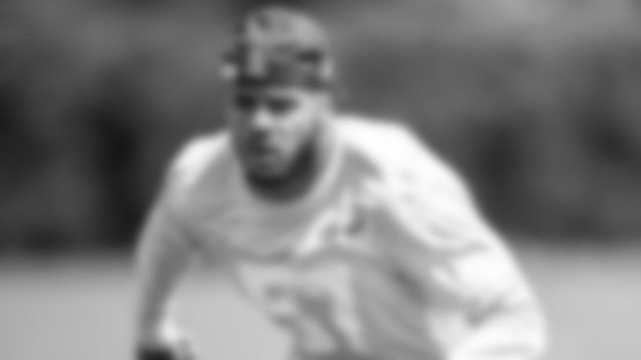LB T.J. Edwards