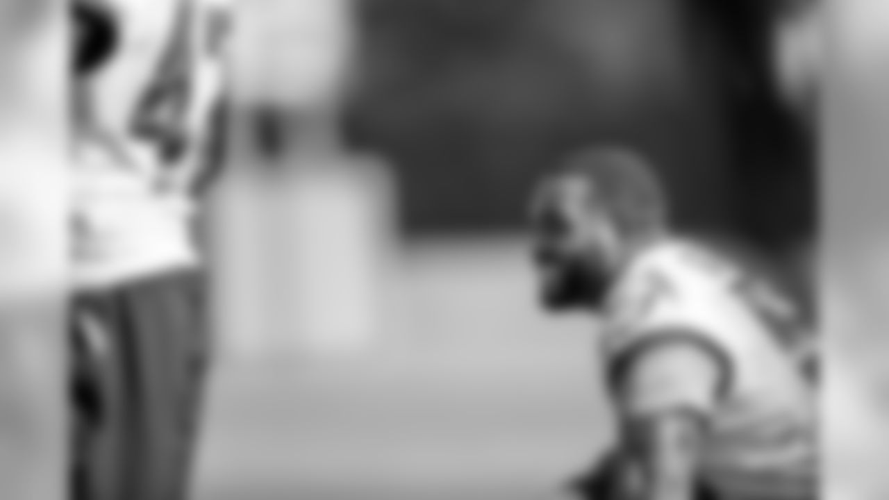 DE Brandon Graham