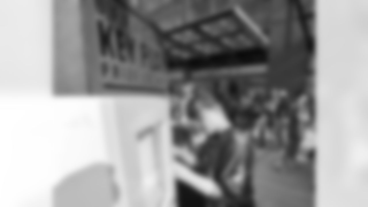 A big DeSean Jackson fan trying to win a prize