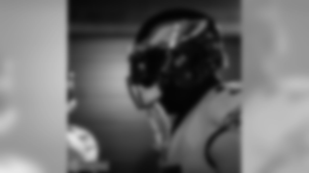 DE Vinny Curry: "#FlyEaglesFly"