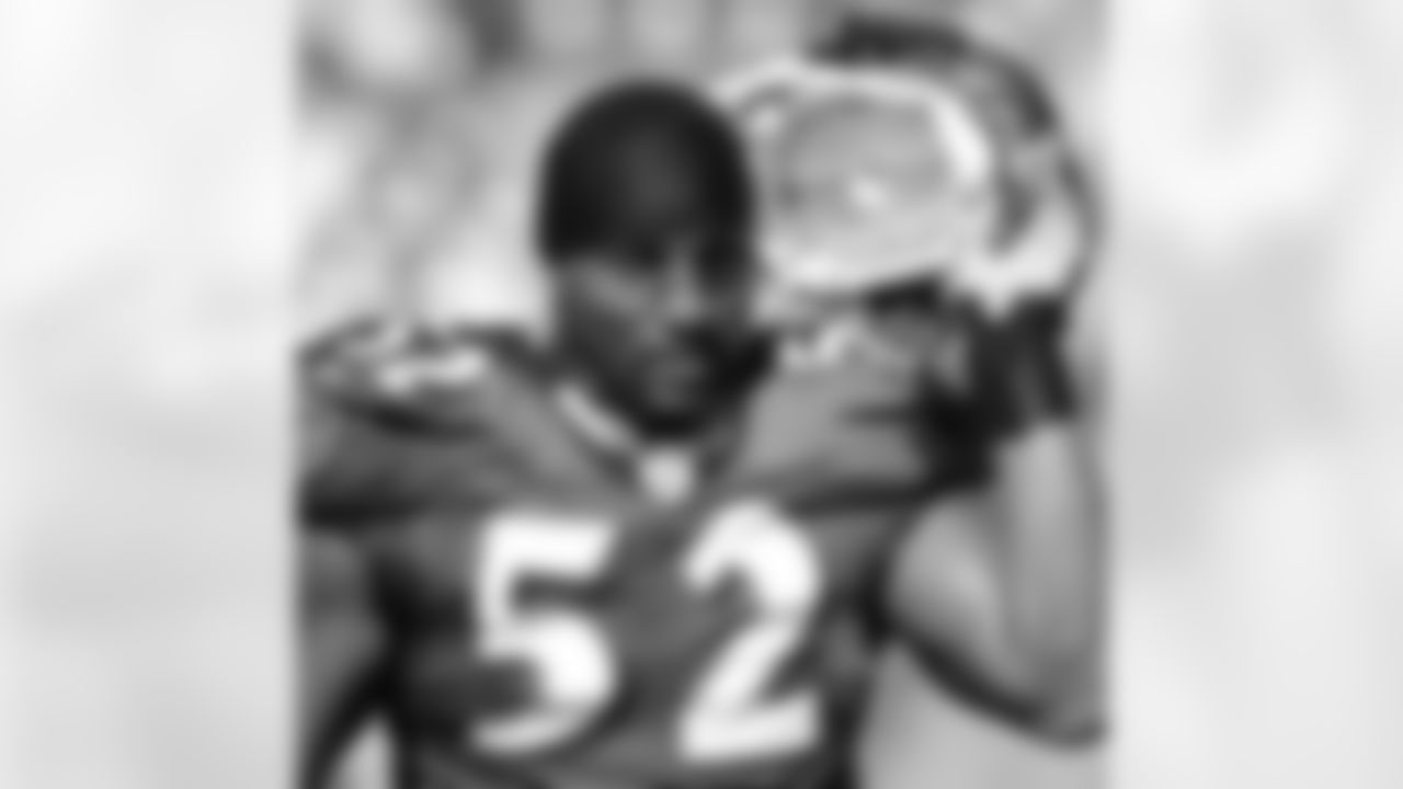 Ray Lewis takes what is likely his final trip to Philadelphia in Week 2 as the Eagles welcome in another former Eagles assistant in John Harbaugh.