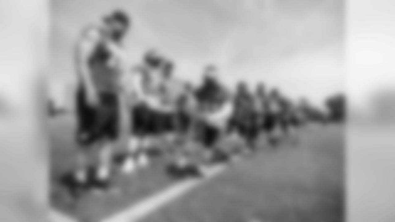 The Eagles run some conditioning drills