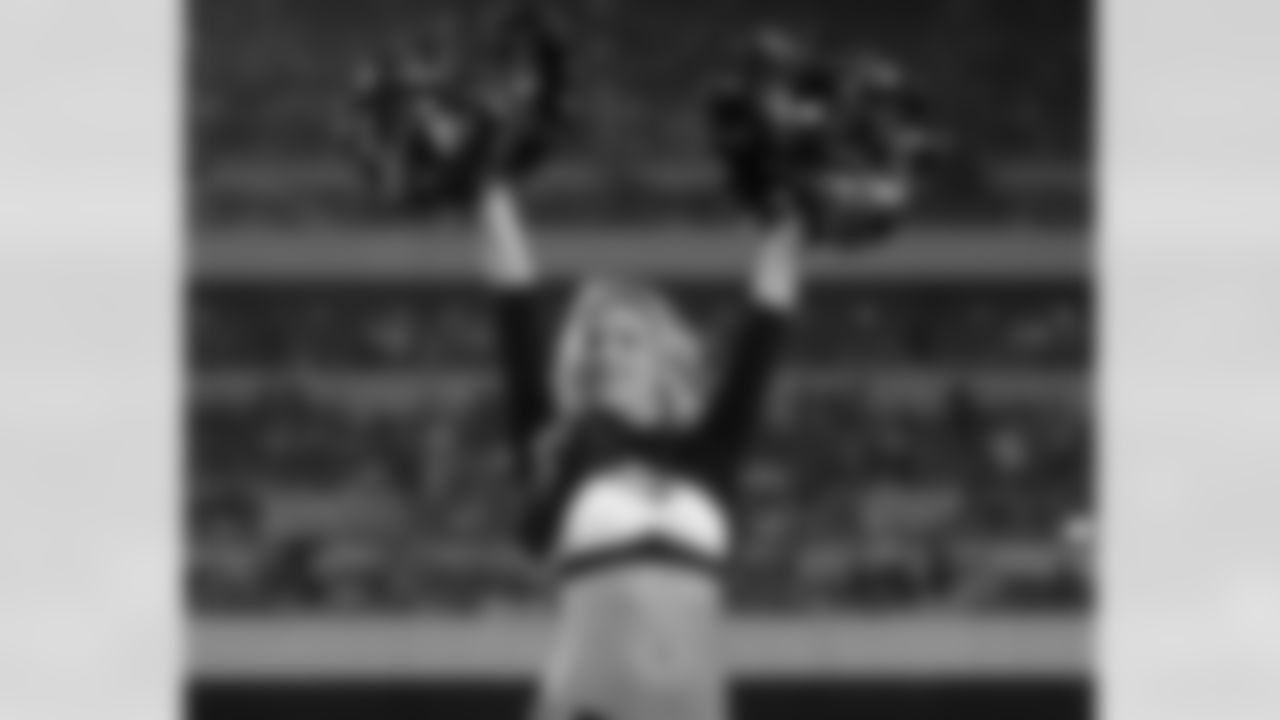 Cheerleader Kristin Rose