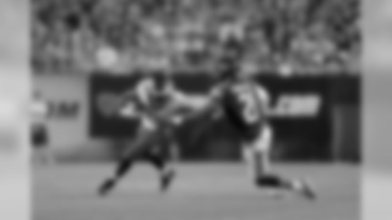 WR Nelson Agholor