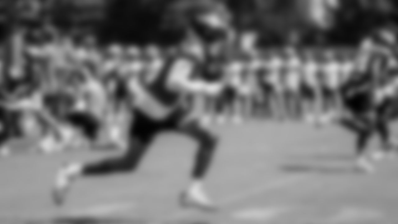WR DeVonta Smith
