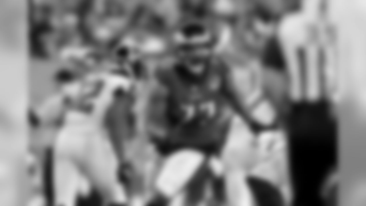 DE Michael Bennett
Atlanta Falcons vs. Philadelphia Eagles at Lincoln Financial Field on September 6, 2018