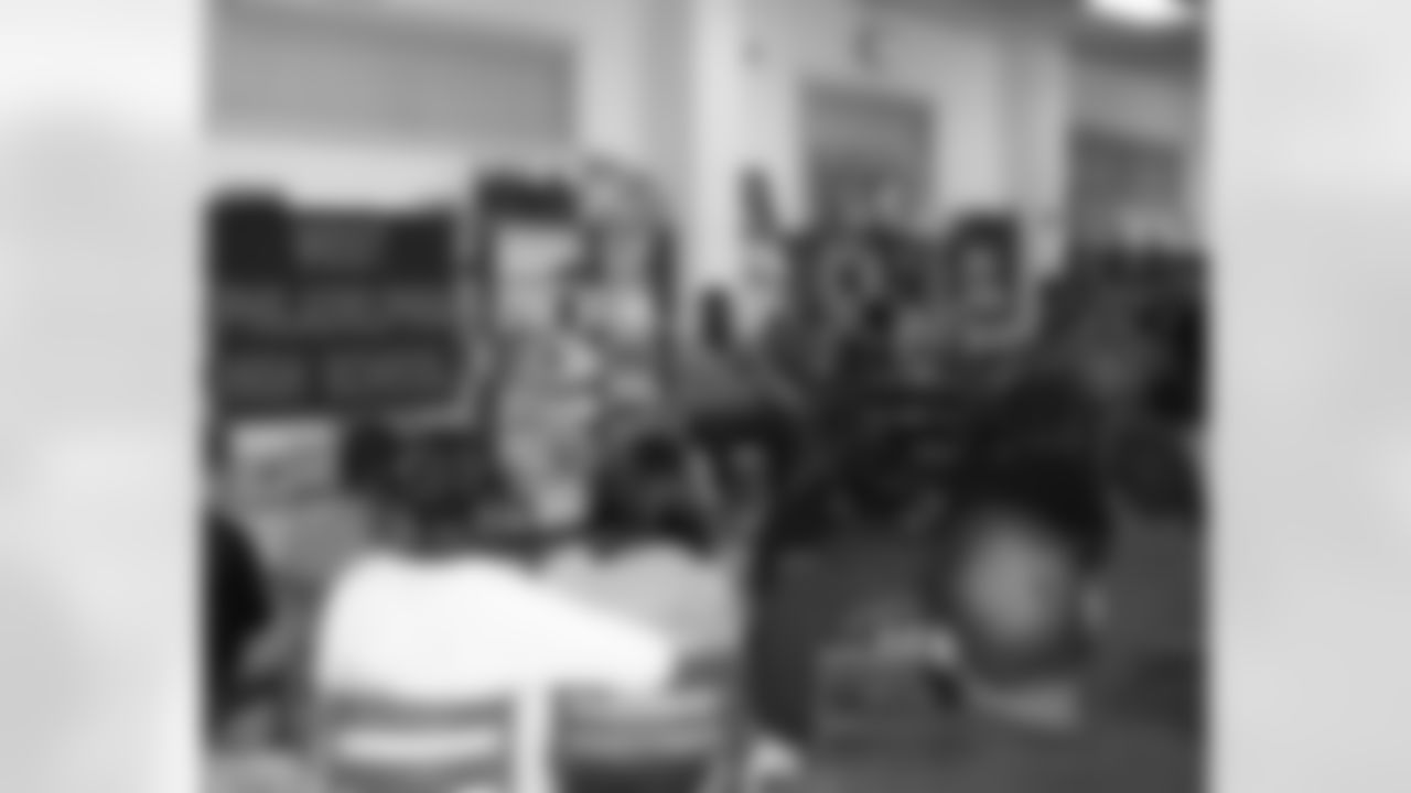 Michael Vick Visits West Philadelphia High School