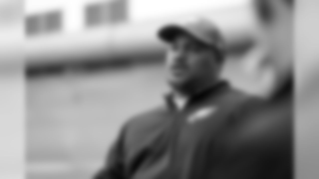 Assistant head coach Duce Staley.