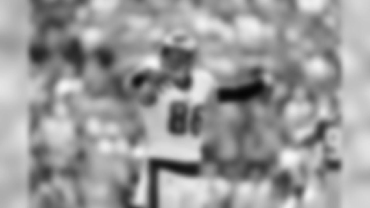 TE Zach Ertz