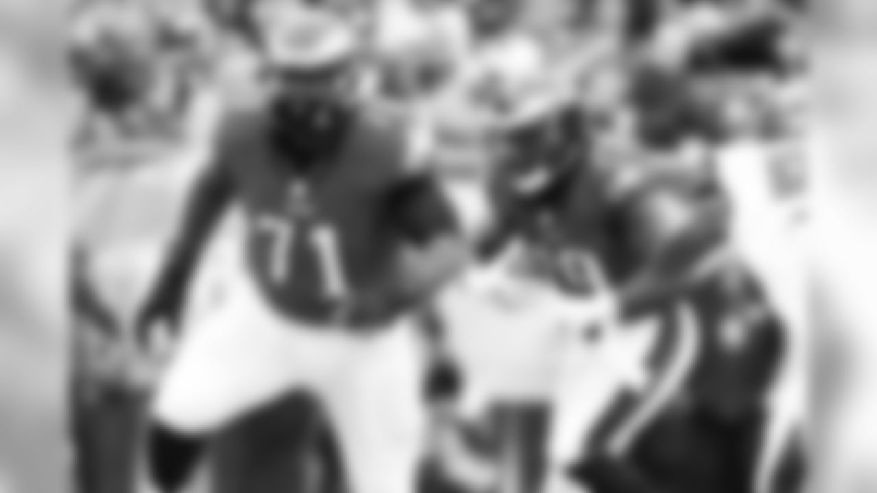 T Jason Peters, RB DeMarco Murray