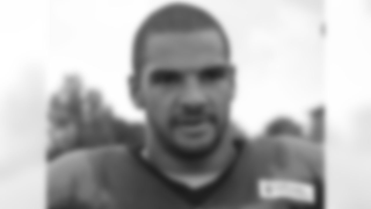 TE Clay Harbor