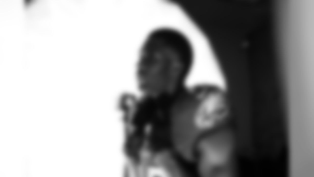 WR Nelson Agholor
