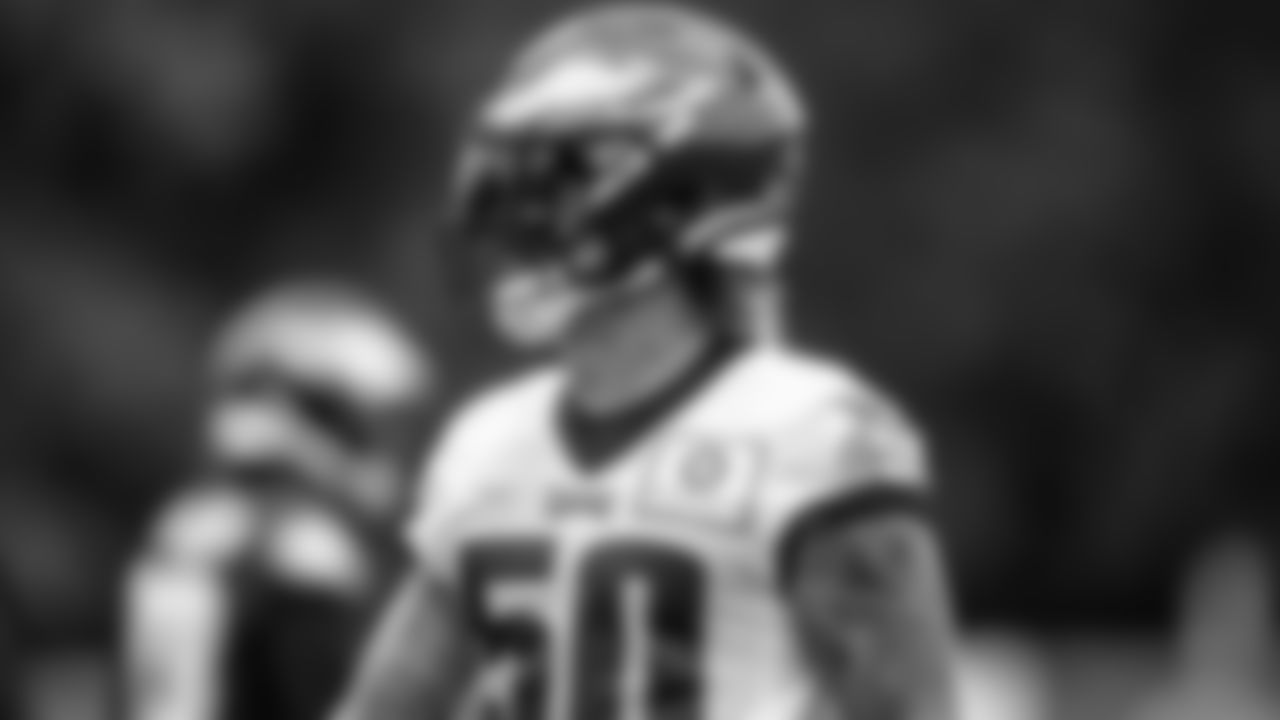 LB Duke Riley