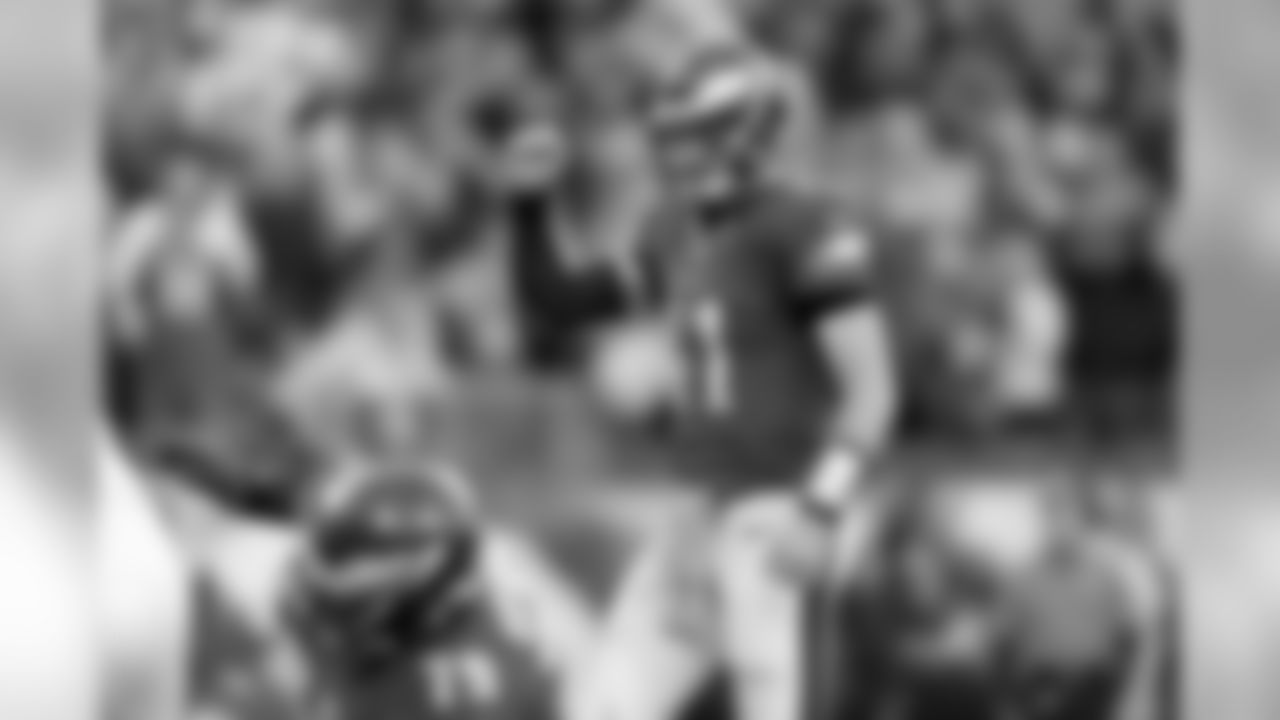 QB Carson Wentz