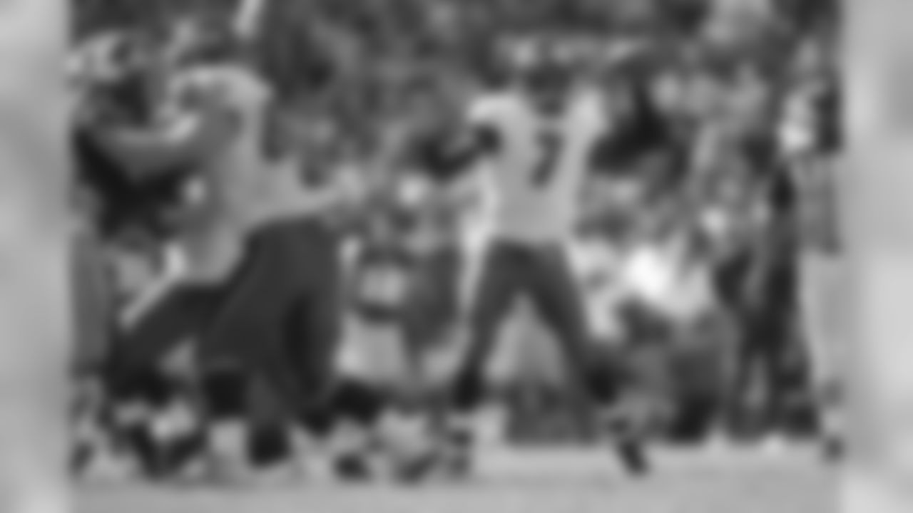 QB Michael Vick