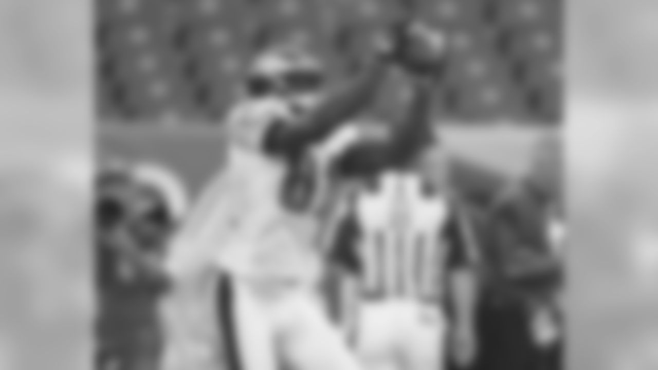 WR Jason Avant