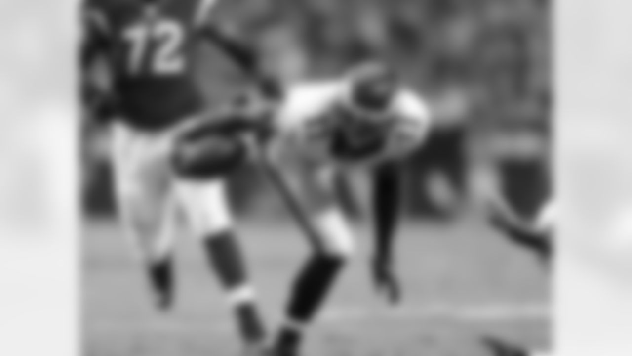 All three of his receptions during the week nine game resulted in first downs