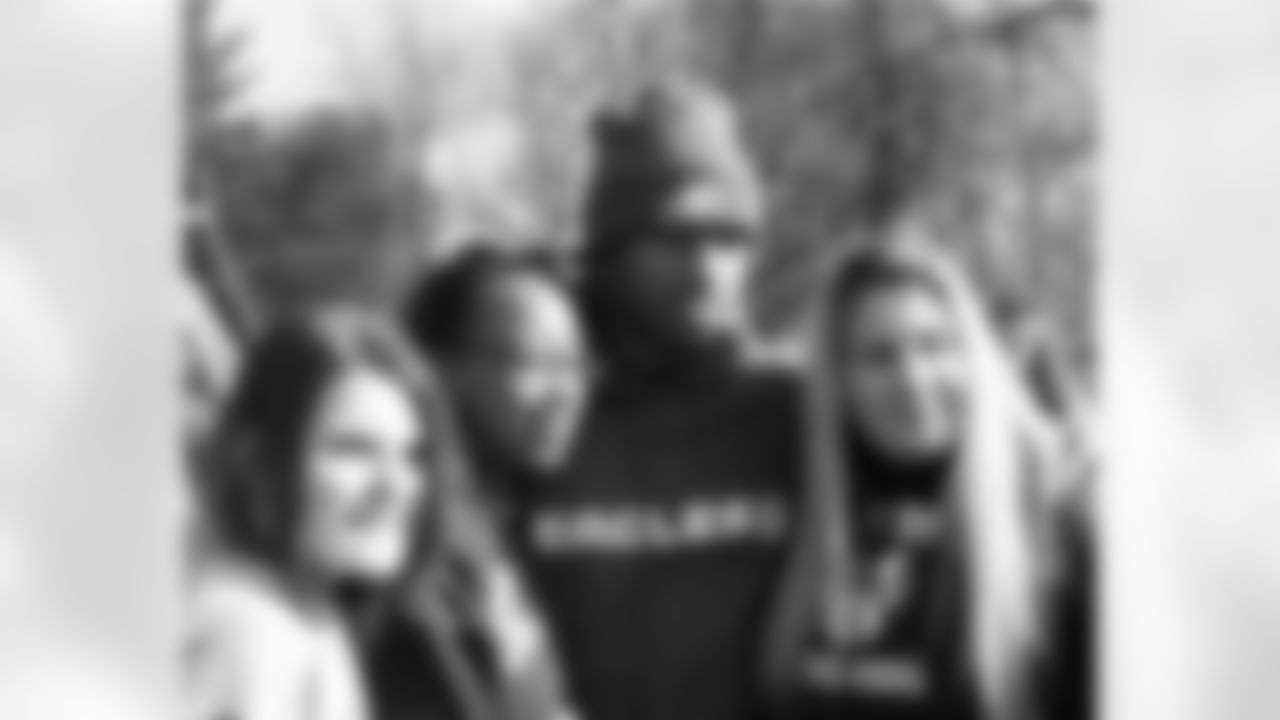 After all their hard work, the students were able to take photos with the players