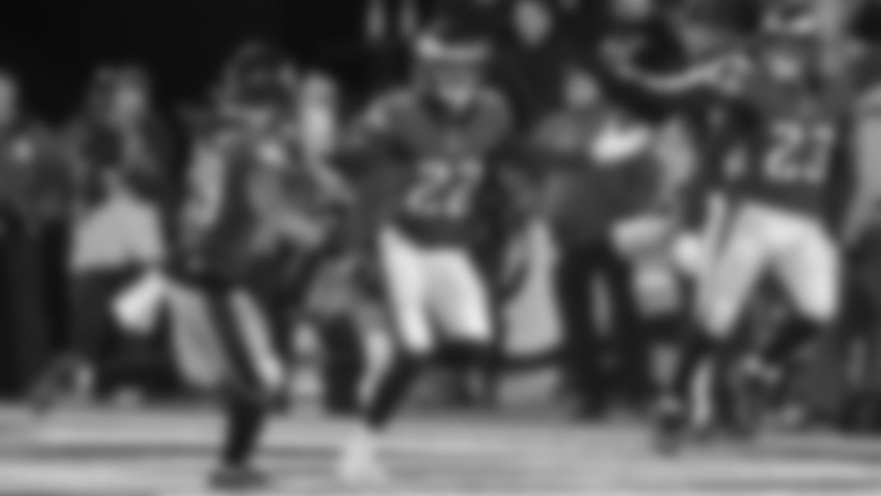 CB Sidney Jones celebrates his clutch pass defense