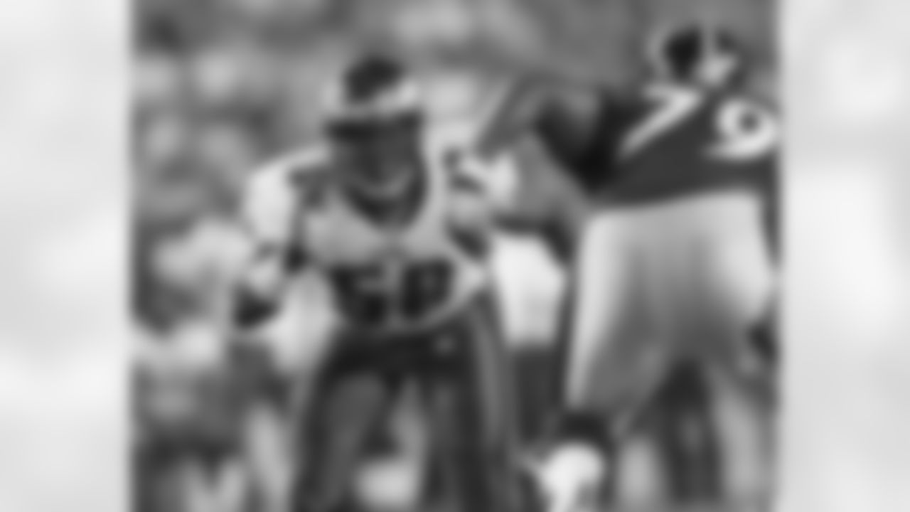 DE Trent Cole
