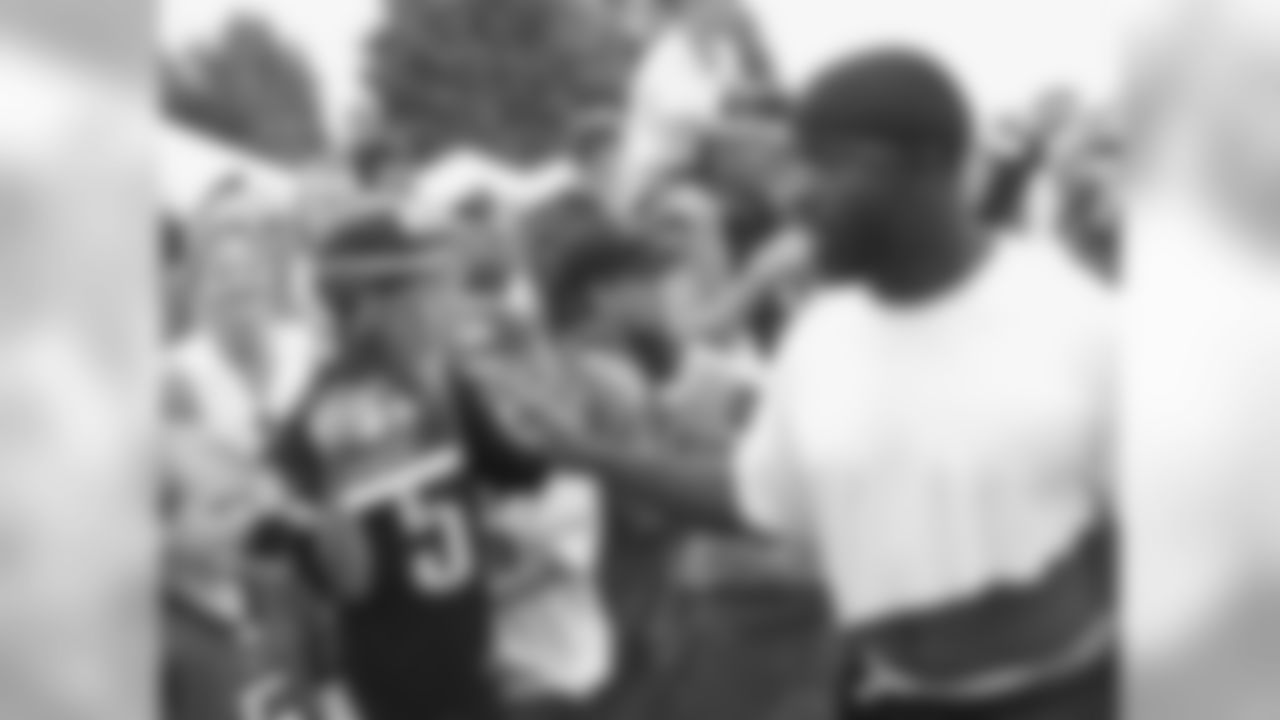 RB Brian Westbrook responds to his fans