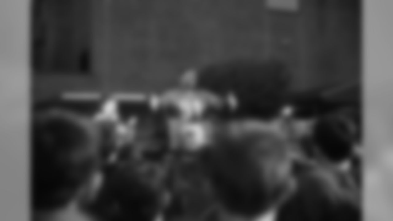 The former Mississippi State Bulldog makes his entrance