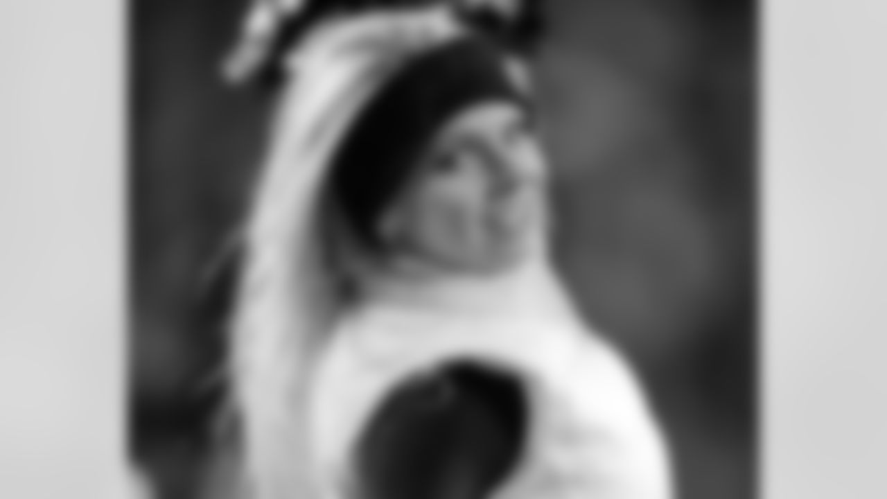 Cheerleader Lauren