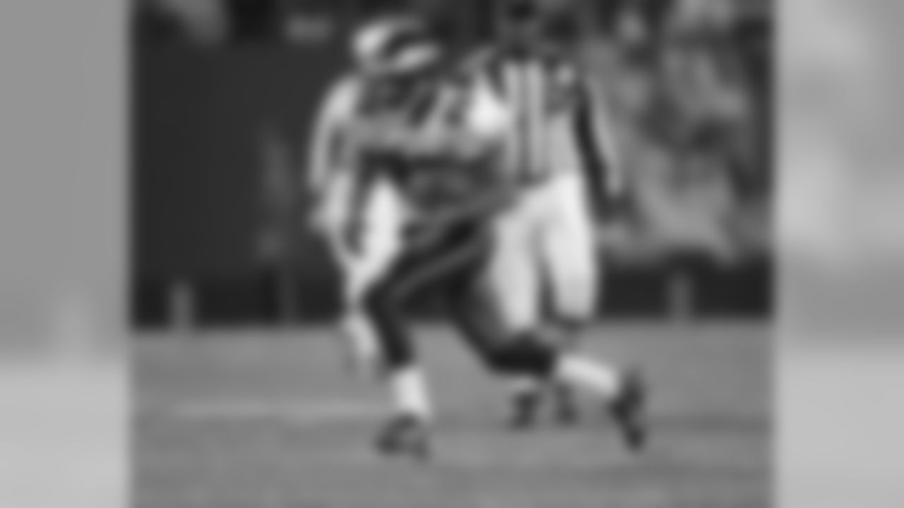 WR Greg Lewis picked up 18 yards on the pass from Garcia